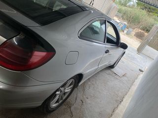 Mercedes-Benz Clase C 2000