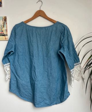 BlUsa vaquera detalle de encaje