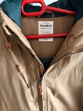 Cazadora Pull&Bear marrón y verde