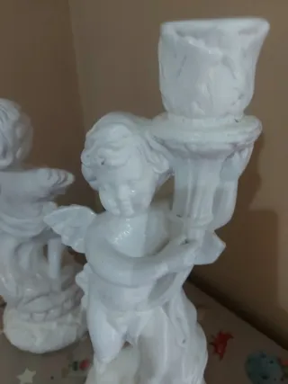 Juego 2 Candelabros Querubín Blanco