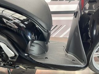 Honda SH 350 ABS Negra