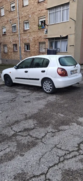 Nissan Almera 2003