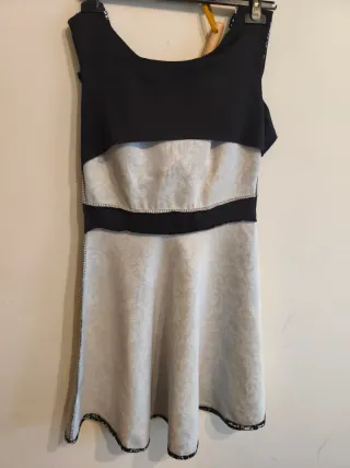 Vestido encaje negro y blanco talla M