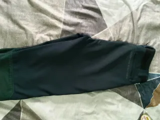 Pantalón marca tenth.