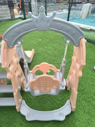 Tobogán, columpio y canasta infantil