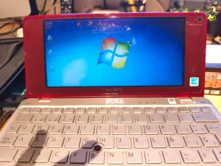 Mini Portátil Sony Vaio Rojo