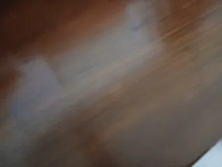 Cómoda de madera maciza estilo clásico