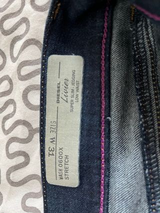 Vaqueros Diesel Oscuros. Modelo livier