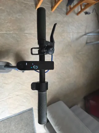 Patinete Eléctrico Xiaomi + 3 Cargadores.