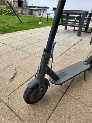 Patinete Eléctrico Xiaomi + 3 Cargadores.