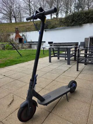 Patinete Eléctrico Xiaomi + 3 Cargadores.