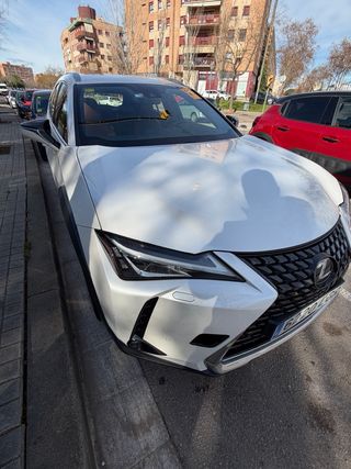 Lexus UX 250h 2WD Executive Navigation