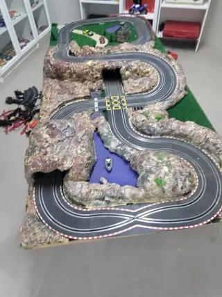 Maqueta Scalextric sin terminar