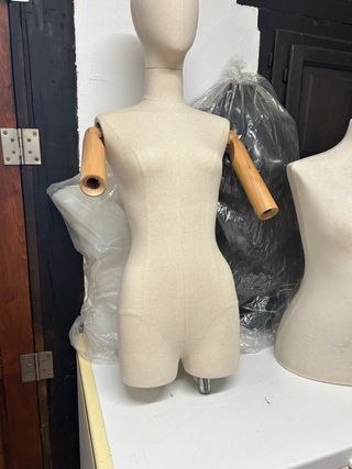 Maniquís preguntar precio del que te interese