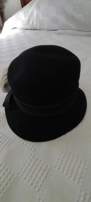 Sombrero de mujer marca Jamir.