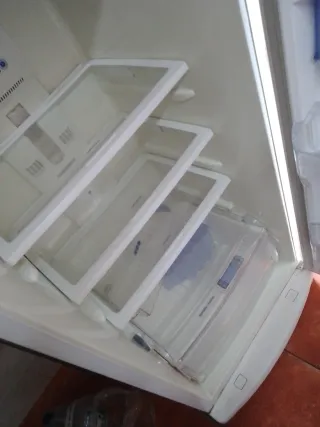 Nevera Whirlpool 185cm para reparar