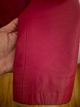 Cazadora de piel MC roja