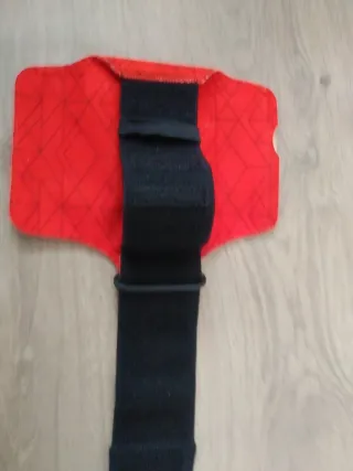 Brazalete con funda para móvil