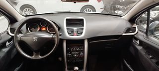 Peugeot 207 2012 1.4HDI 70CV 646354408