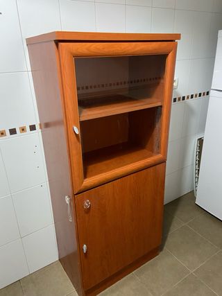 Regalo Mueble de madera con vitrina
