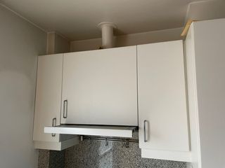 Muebles de cocina blancos, encimera de cocina