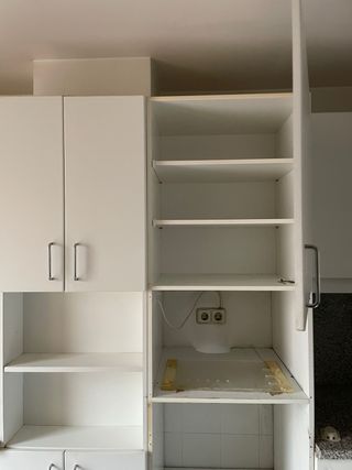 Muebles de cocina blancos, encimera de cocina