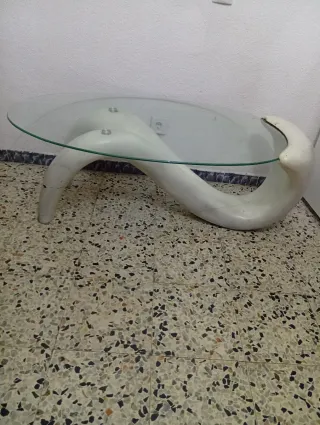 Mesa de centro cristal y base blanca