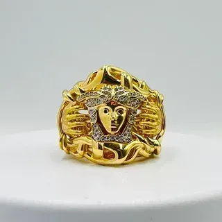 SELLO MEDUSA MANOS CON CIRCON. Hueco. Oro 18k.
