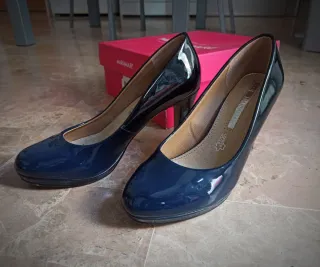 Zapatos tacón en charol