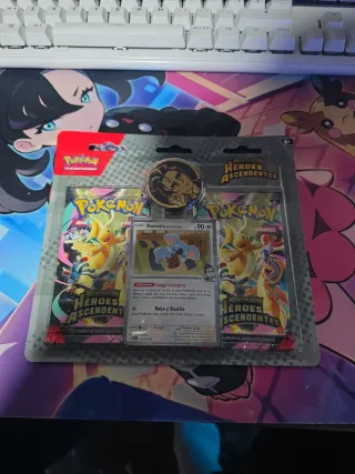 Pokémon Heroes Ascendentes pack promo Laureano
