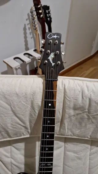 Guitarra Eléctrica Arroaz II - 2024