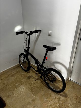 Bicicleta plegable Btwin Negra