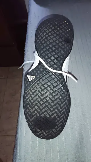Zapatillas Adidas Blancas y Negras ORIGINALES