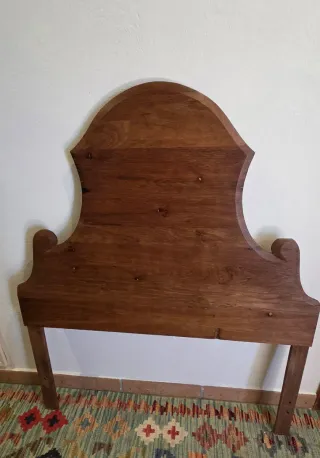 Cabecero de madera antiguo cama individual