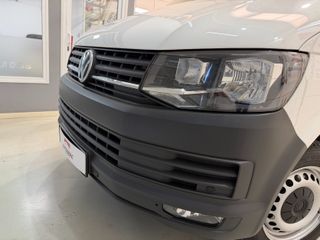 Volkswagen Transporter Furgón Largo TA 2.0 TDI 11