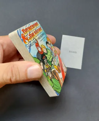 Baraja SIN JUGAR Dungeons Dragons Cartas Fournier.