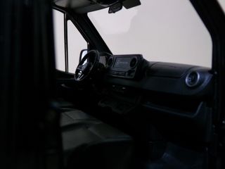Mercedes-Benz Sprinter 2018 Van Truck Norev 1/18