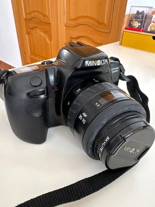 Cámara Analógica Minolta DYNAX 500si + Objetivos