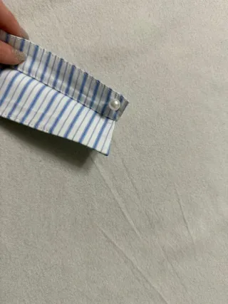 Colletto Motivi con bottoni e brillanti