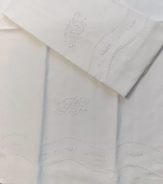 Sabanas antiguas blancas, a estrenar