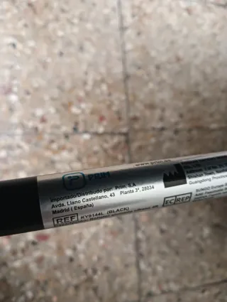 Andador con ruedas y frenos nuevo