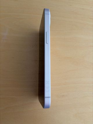 iPhone 13 Rosa 128GB, precio poco negociable.