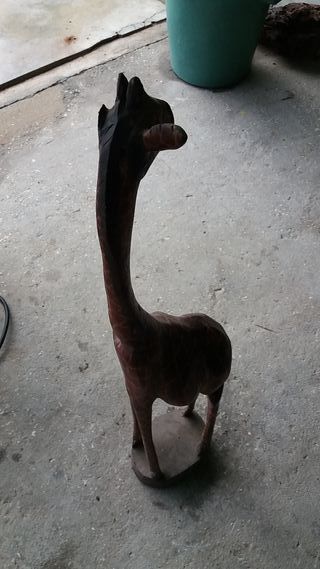 Girafas de madeira para restaurar