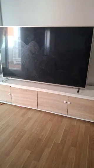 Mueble TV beige y negro con led original