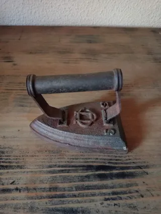 Plancha antigua hierro siglo XIX talla 5