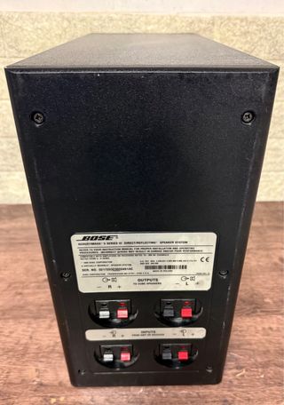 Subwoofer Bose Acoustimass 5 Serie III + 2 Cubi