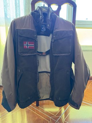 Chaqueta Napapijri talla M