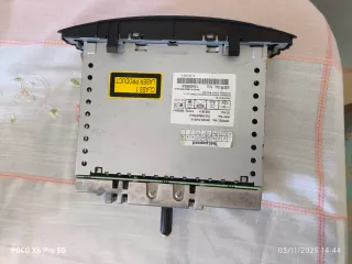 Radio Coche CD/AUX AM/FM