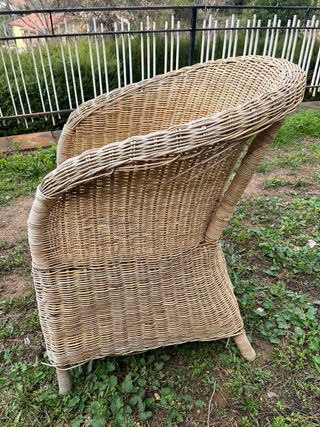 Sillón de mimbre redondo