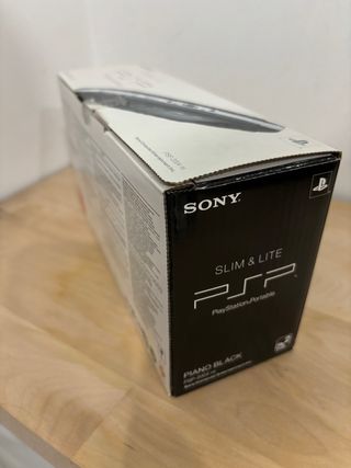 PSP Slim & Lite Piano Black